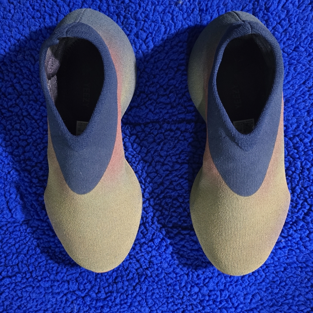 Yeezy Knit Runner - image 2